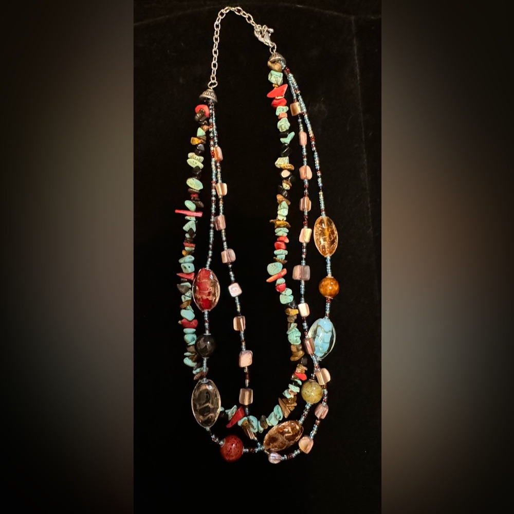 Vintage Multi-Stranded Beaded Necklace✨